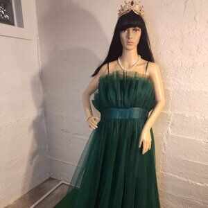 City Studio Emerald Green Spaghetti Strap Ruffle Long Ball Gown Juniors Size 17